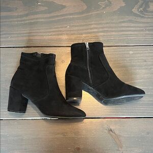 Chic Black Suede Ankle Booties